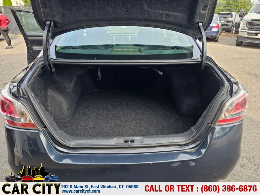 2014 Nissan Altima 4dr Sdn I4 2.5 S, available for sale in East Windsor, Connecticut | Car City LLC. East Windsor, Connecticut 2014 Nissan Altima 4dr Sdn I4 2.5 S, available for sale in East Windsor, Connecticut | Car City LLC. East Windsor, Connecticut