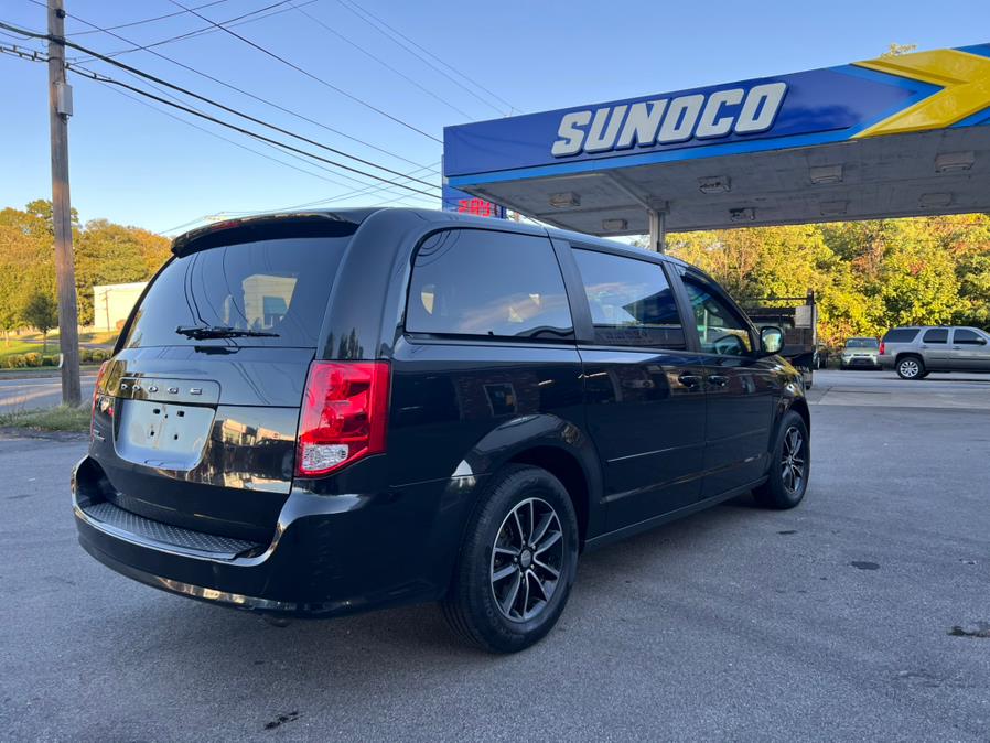 2016 Dodge Grand Caravan 4dr Wgn SXT, available for sale in Swansea, Massachusetts | Gas On The Run. Swansea, Massachusetts 2016 Dodge Grand Caravan 4dr Wgn SXT, available for sale in Swansea, Massachusetts | Gas On The Run. Swansea, Massachusetts