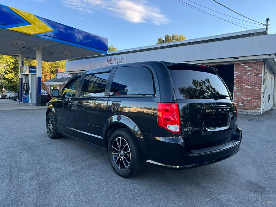 2016 Dodge Grand Caravan 4dr Wgn SXT, available for sale in Swansea, Massachusetts | Gas On The Run. Swansea, Massachusetts 2016 Dodge Grand Caravan 4dr Wgn SXT, available for sale in Swansea, Massachusetts | Gas On The Run. Swansea, Massachusetts