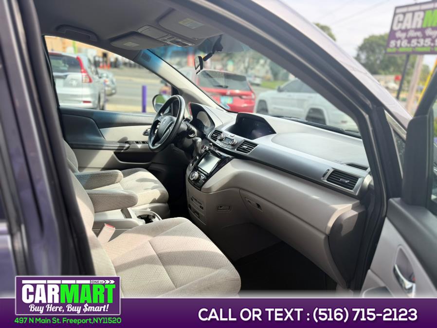 2016 Honda Odyssey 5dr SE, available for sale in Freeport, New York | Carmart One LLC. Freeport, New York 2016 Honda Odyssey 5dr SE, available for sale in Freeport, New York | Carmart One LLC. Freeport, New York