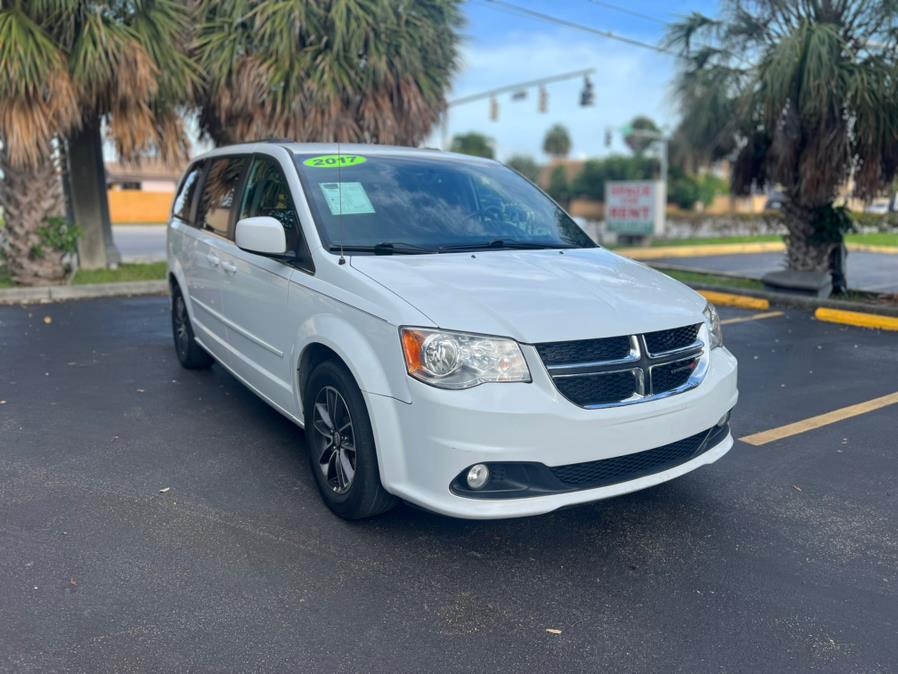 2017 Dodge Grand Caravan SXT Wagon, available for sale in Hialeah, Florida | The Palm Motors LLC. Hialeah, Florida