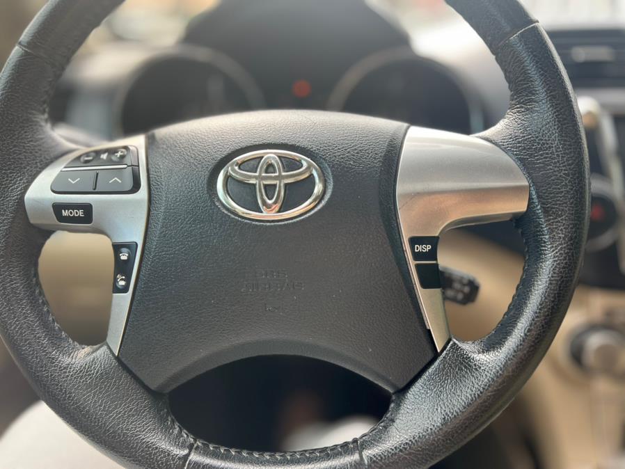 2013 Toyota Highlander FWD 4dr V6 SE (Natl), available for sale in Hialeah, Florida | The Palm Motors LLC. Hialeah, Florida 2013 Toyota Highlander FWD 4dr V6 SE (Natl), available for sale in Hialeah, Florida | The Palm Motors LLC. Hialeah, Florida