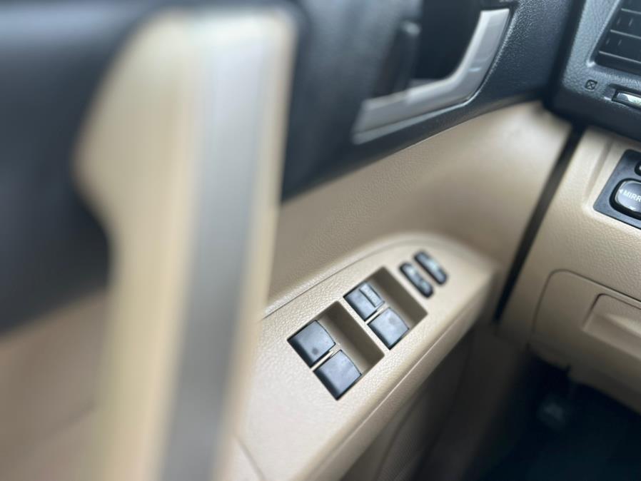2013 Toyota Highlander FWD 4dr V6 SE (Natl), available for sale in Hialeah, Florida | The Palm Motors LLC. Hialeah, Florida 2013 Toyota Highlander FWD 4dr V6 SE (Natl), available for sale in Hialeah, Florida | The Palm Motors LLC. Hialeah, Florida