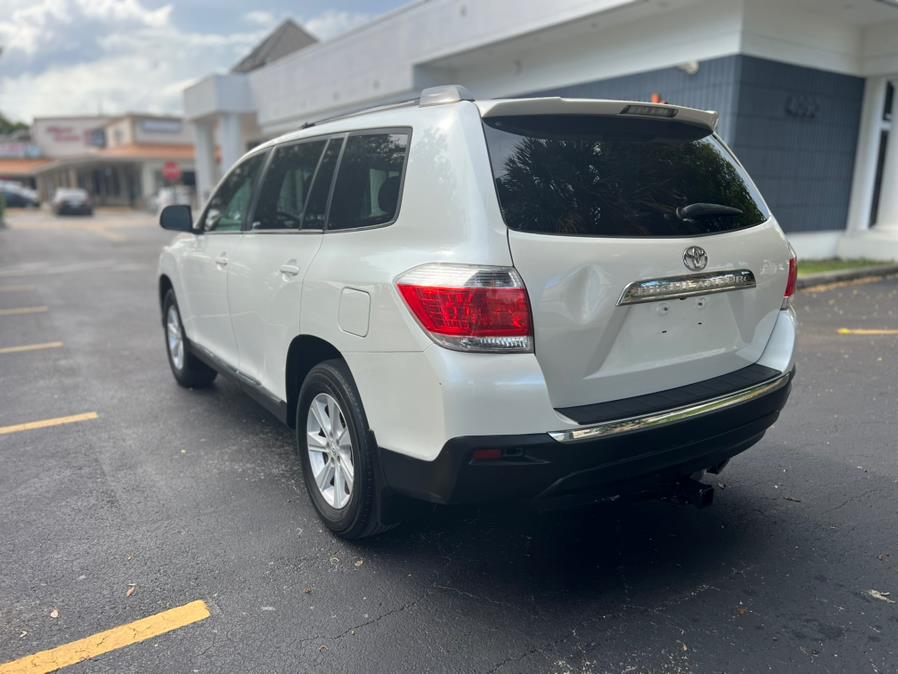 2013 Toyota Highlander FWD 4dr V6 SE (Natl), available for sale in Hialeah, Florida | The Palm Motors LLC. Hialeah, Florida 2013 Toyota Highlander FWD 4dr V6 SE (Natl), available for sale in Hialeah, Florida | The Palm Motors LLC. Hialeah, Florida