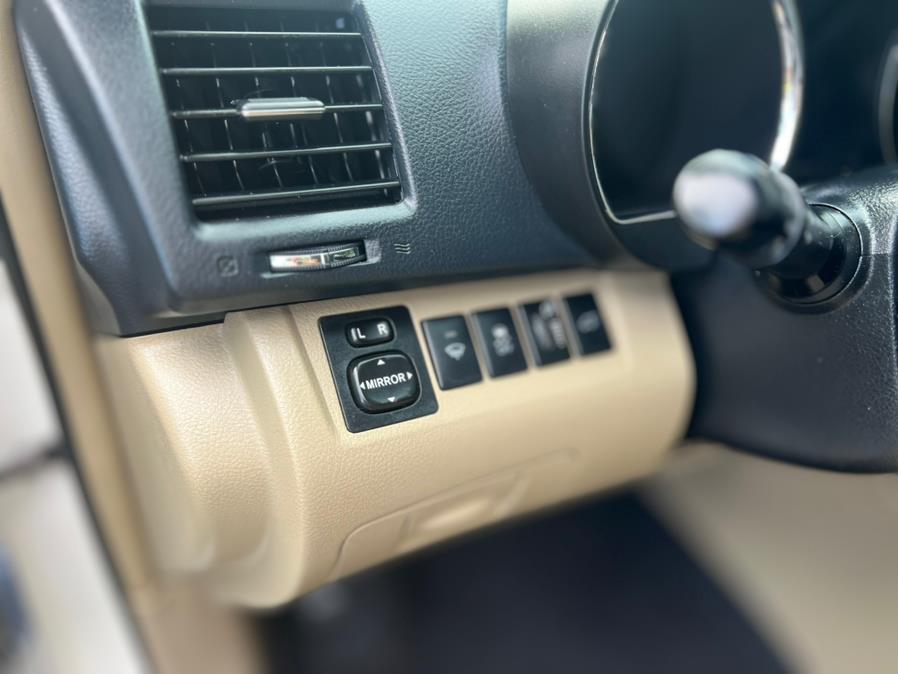 2013 Toyota Highlander FWD 4dr V6 SE (Natl), available for sale in Hialeah, Florida | The Palm Motors LLC. Hialeah, Florida 2013 Toyota Highlander FWD 4dr V6 SE (Natl), available for sale in Hialeah, Florida | The Palm Motors LLC. Hialeah, Florida