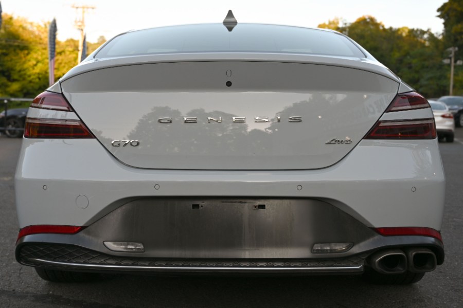 2022 Genesis G70 2.0T photo 6