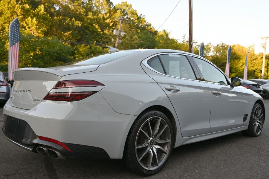 2022 Genesis G70 2.0T photo 7