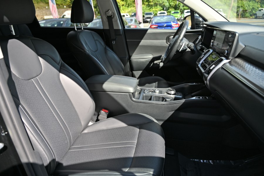 2022 Kia Sorento Hybrid S photo 20