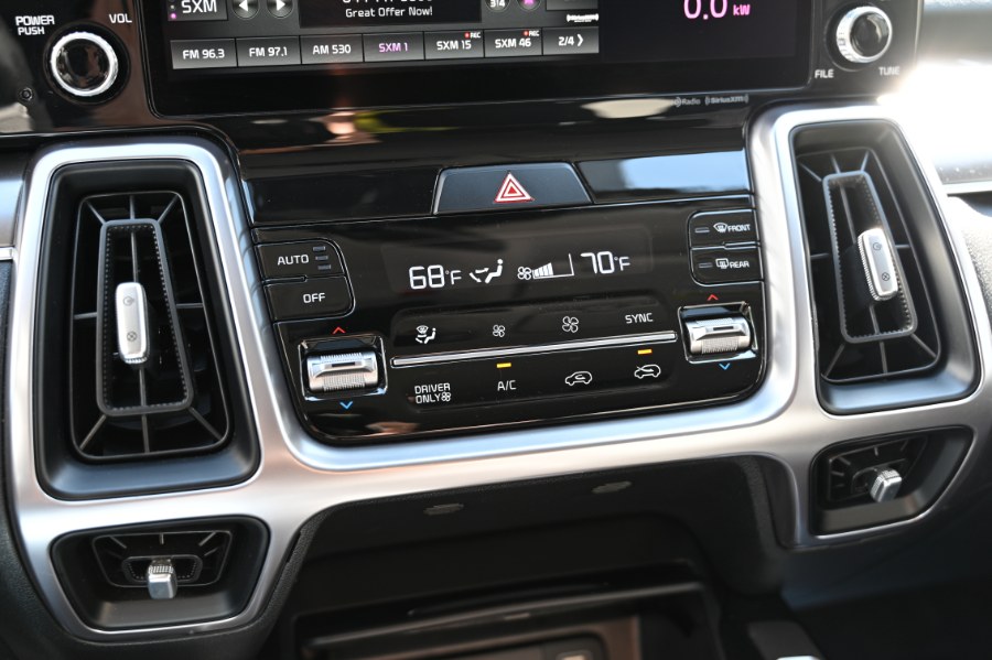 2022 Kia Sorento Hybrid S photo 27