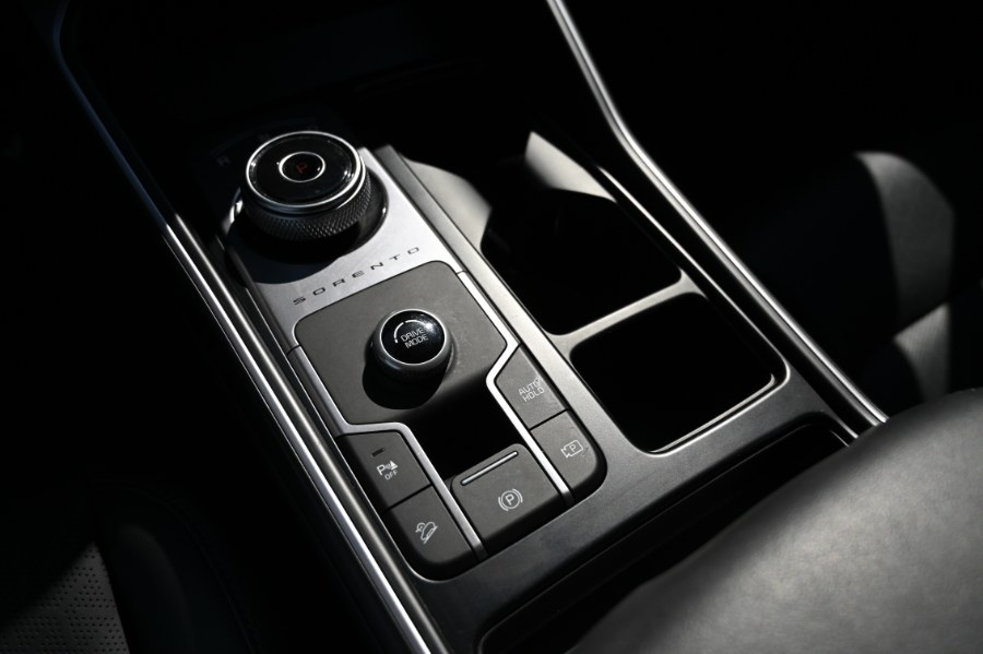 2022 Kia Sorento Hybrid S photo 30