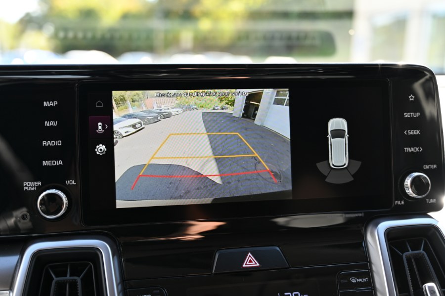 2022 Kia Sorento Hybrid S photo 24