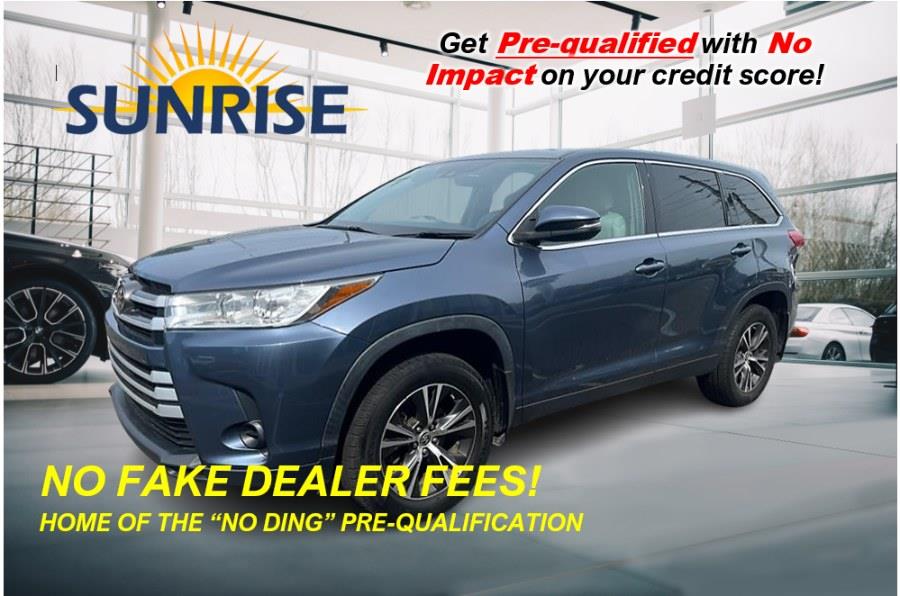Used 2019 Toyota Highlander in Elmont, New York | Sunrise of Elmont. Elmont, New York