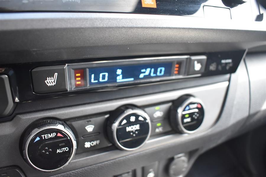 2018 Toyota Tacoma DOUBLE CAB, available for sale in Patchogue, New York | 112 Auto Plaza. Patchogue, New York 2018 Toyota Tacoma DOUBLE CAB, available for sale in Patchogue, New York | 112 Auto Plaza. Patchogue, New York