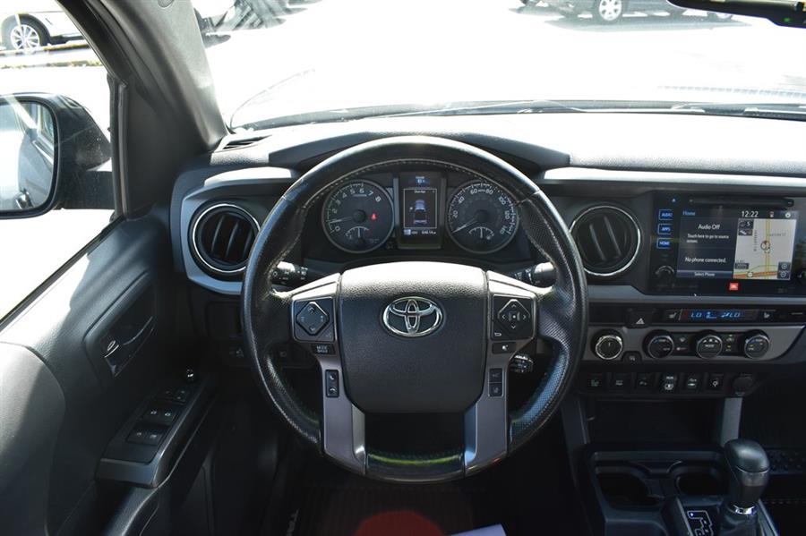 2018 Toyota Tacoma DOUBLE CAB, available for sale in Patchogue, New York | 112 Auto Plaza. Patchogue, New York 2018 Toyota Tacoma DOUBLE CAB, available for sale in Patchogue, New York | 112 Auto Plaza. Patchogue, New York