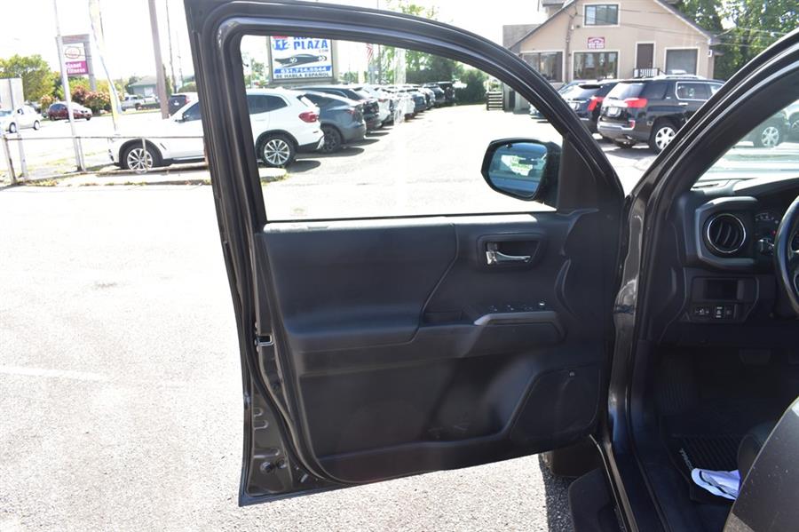 2018 Toyota Tacoma DOUBLE CAB, available for sale in Patchogue, New York | 112 Auto Plaza. Patchogue, New York 2018 Toyota Tacoma DOUBLE CAB, available for sale in Patchogue, New York | 112 Auto Plaza. Patchogue, New York