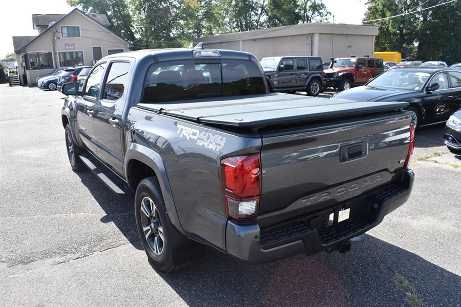 2018 Toyota Tacoma DOUBLE CAB, available for sale in Patchogue, New York | 112 Auto Plaza. Patchogue, New York 2018 Toyota Tacoma DOUBLE CAB, available for sale in Patchogue, New York | 112 Auto Plaza. Patchogue, New York