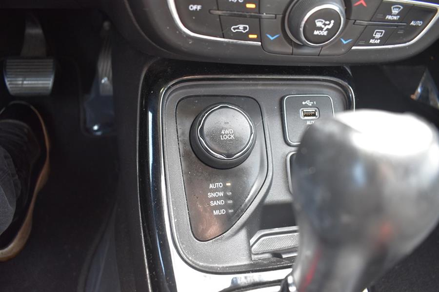 2019 Jeep Compass LIMITED, available for sale in Patchogue, New York | 112 Auto Plaza. Patchogue, New York 2019 Jeep Compass LIMITED, available for sale in Patchogue, New York | 112 Auto Plaza. Patchogue, New York