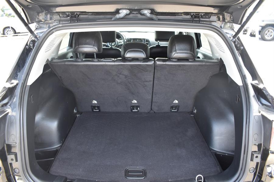 2019 Jeep Compass LIMITED, available for sale in Patchogue, New York | 112 Auto Plaza. Patchogue, New York 2019 Jeep Compass LIMITED, available for sale in Patchogue, New York | 112 Auto Plaza. Patchogue, New York