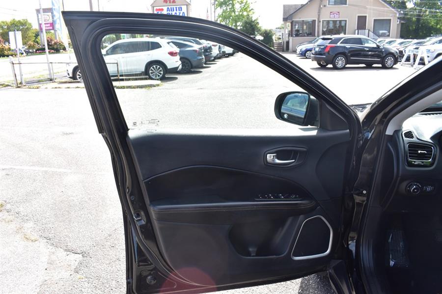 2019 Jeep Compass LIMITED, available for sale in Patchogue, New York | 112 Auto Plaza. Patchogue, New York 2019 Jeep Compass LIMITED, available for sale in Patchogue, New York | 112 Auto Plaza. Patchogue, New York