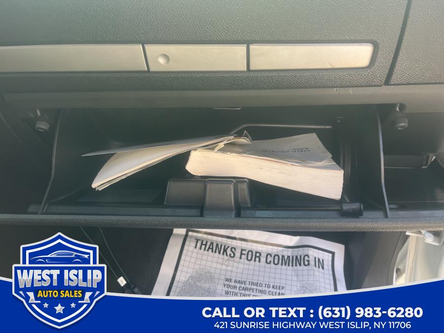 2012 Chevrolet Silverado 1500 4WD Crew Cab 143.5" LT, available for sale in West Islip, New York | West Islip Auto Sales. West Islip, New York 2012 Chevrolet Silverado 1500 4WD Crew Cab 143.5" LT, available for sale in West Islip, New York | West Islip Auto Sales. West Islip, New York