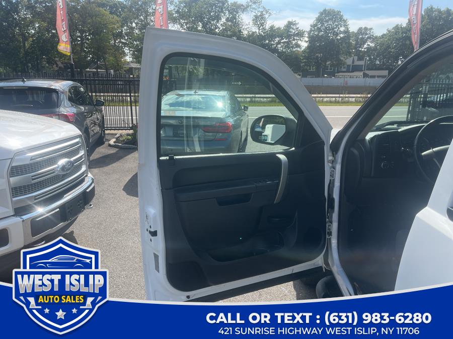2012 Chevrolet Silverado 1500 4WD Crew Cab 143.5" LT, available for sale in West Islip, New York | West Islip Auto Sales. West Islip, New York 2012 Chevrolet Silverado 1500 4WD Crew Cab 143.5" LT, available for sale in West Islip, New York | West Islip Auto Sales. West Islip, New York