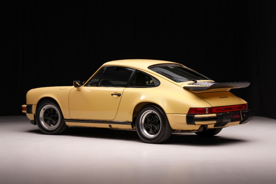 1986 Porsche 911 Carrera, available for sale in North Salem, New York | Meccanic Shop North Inc. North Salem, New York 1986 Porsche 911 Carrera, available for sale in North Salem, New York | Meccanic Shop North Inc. North Salem, New York