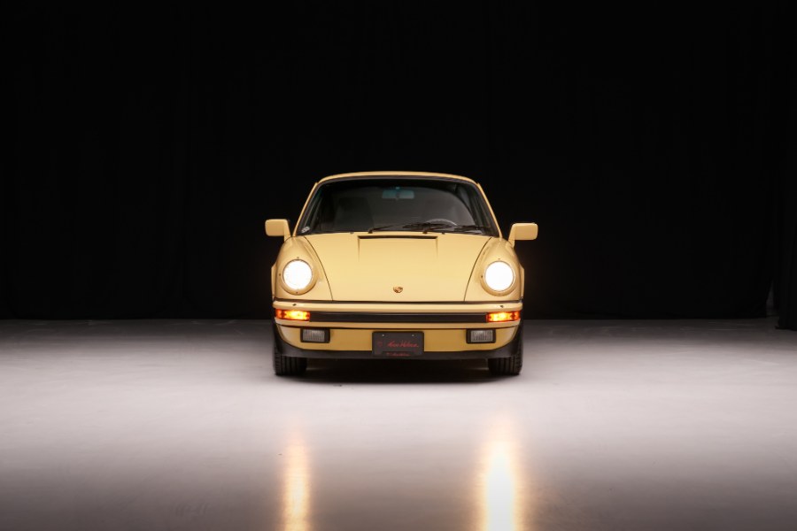 1986 Porsche 911 Carrera, available for sale in North Salem, New York | Meccanic Shop North Inc. North Salem, New York 1986 Porsche 911 Carrera, available for sale in North Salem, New York | Meccanic Shop North Inc. North Salem, New York