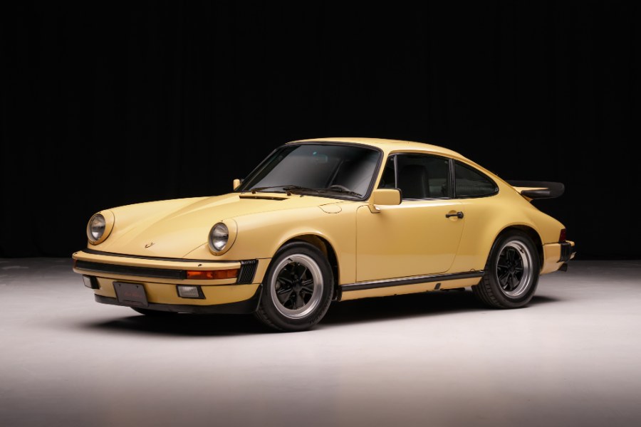 1986 Porsche 911 Carrera, available for sale in North Salem, New York | Meccanic Shop North Inc. North Salem, New York 1986 Porsche 911 Carrera, available for sale in North Salem, New York | Meccanic Shop North Inc. North Salem, New York