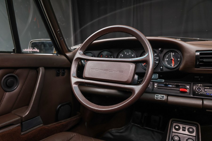 1986 Porsche 911 Carrera, available for sale in North Salem, New York | Meccanic Shop North Inc. North Salem, New York 1986 Porsche 911 Carrera, available for sale in North Salem, New York | Meccanic Shop North Inc. North Salem, New York