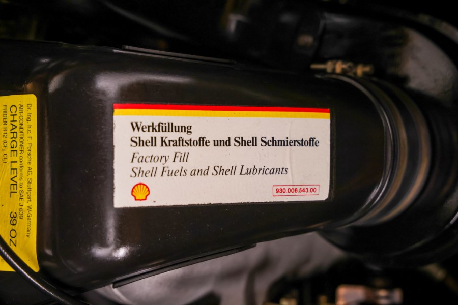 1986 Porsche 911 Carrera, available for sale in North Salem, New York | Meccanic Shop North Inc. North Salem, New York 1986 Porsche 911 Carrera, available for sale in North Salem, New York | Meccanic Shop North Inc. North Salem, New York