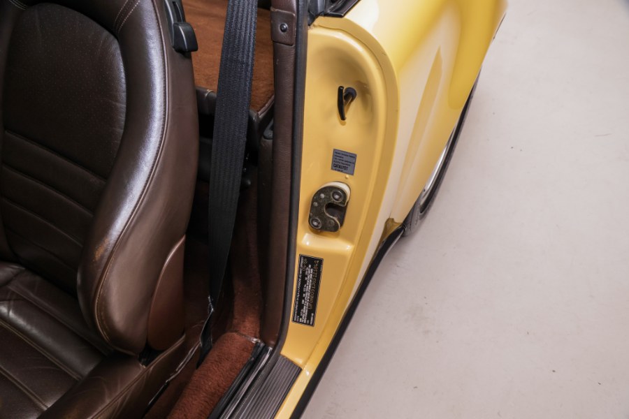 1986 Porsche 911 Carrera, available for sale in North Salem, New York | Meccanic Shop North Inc. North Salem, New York 1986 Porsche 911 Carrera, available for sale in North Salem, New York | Meccanic Shop North Inc. North Salem, New York