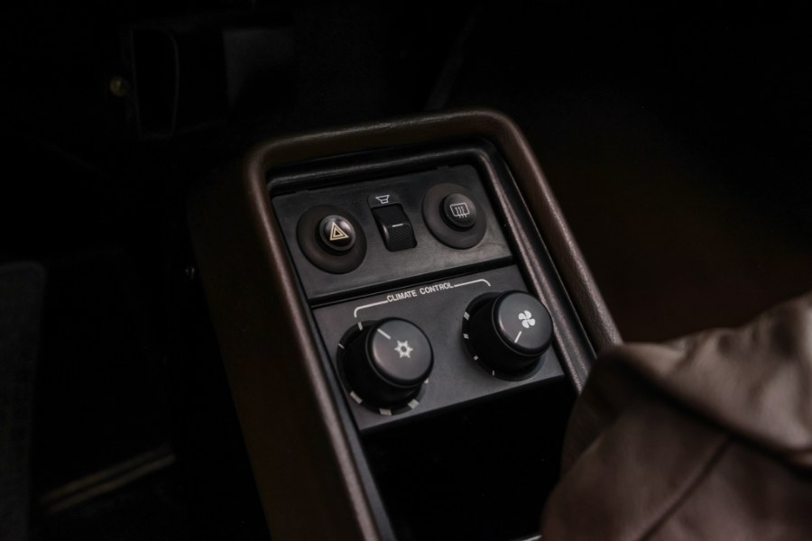 1986 Porsche 911 Carrera, available for sale in North Salem, New York | Meccanic Shop North Inc. North Salem, New York 1986 Porsche 911 Carrera, available for sale in North Salem, New York | Meccanic Shop North Inc. North Salem, New York