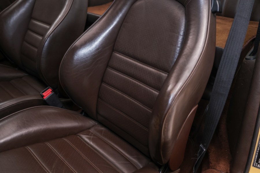 1986 Porsche 911 Carrera, available for sale in North Salem, New York | Meccanic Shop North Inc. North Salem, New York 1986 Porsche 911 Carrera, available for sale in North Salem, New York | Meccanic Shop North Inc. North Salem, New York