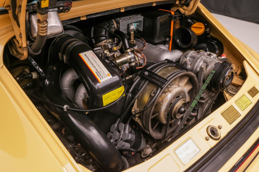 1986 Porsche 911 Carrera, available for sale in North Salem, New York | Meccanic Shop North Inc. North Salem, New York 1986 Porsche 911 Carrera, available for sale in North Salem, New York | Meccanic Shop North Inc. North Salem, New York