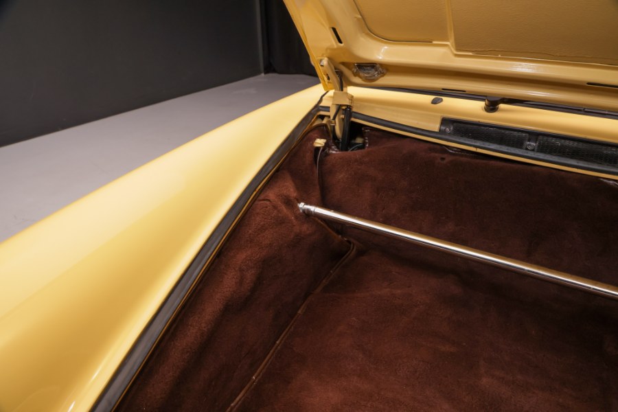 1986 Porsche 911 Carrera, available for sale in North Salem, New York | Meccanic Shop North Inc. North Salem, New York 1986 Porsche 911 Carrera, available for sale in North Salem, New York | Meccanic Shop North Inc. North Salem, New York