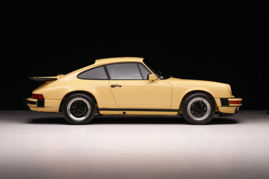 1986 Porsche 911 Carrera, available for sale in North Salem, New York | Meccanic Shop North Inc. North Salem, New York 1986 Porsche 911 Carrera, available for sale in North Salem, New York | Meccanic Shop North Inc. North Salem, New York