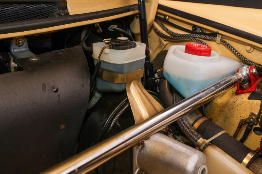 1986 Porsche 911 Carrera, available for sale in North Salem, New York | Meccanic Shop North Inc. North Salem, New York 1986 Porsche 911 Carrera, available for sale in North Salem, New York | Meccanic Shop North Inc. North Salem, New York