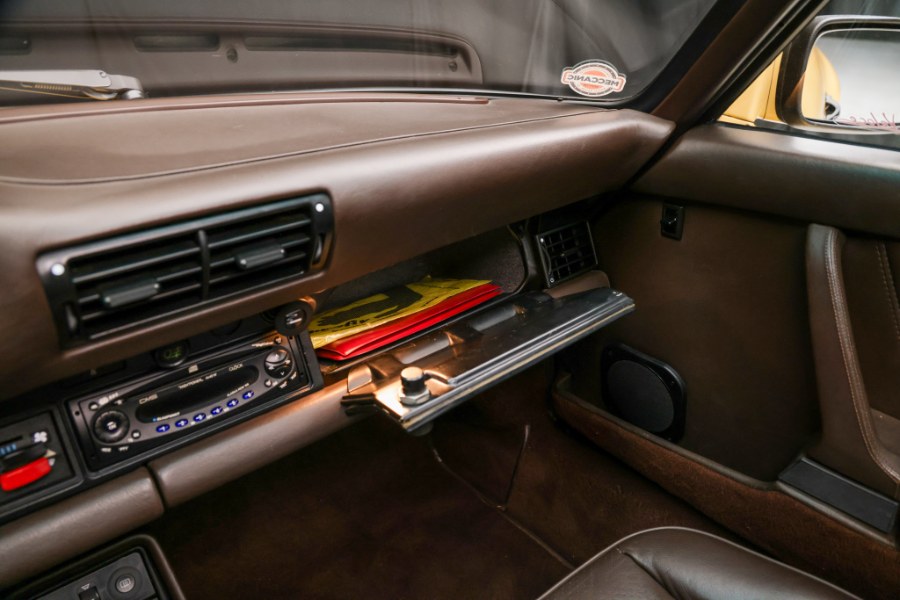 1986 Porsche 911 Carrera, available for sale in North Salem, New York | Meccanic Shop North Inc. North Salem, New York 1986 Porsche 911 Carrera, available for sale in North Salem, New York | Meccanic Shop North Inc. North Salem, New York