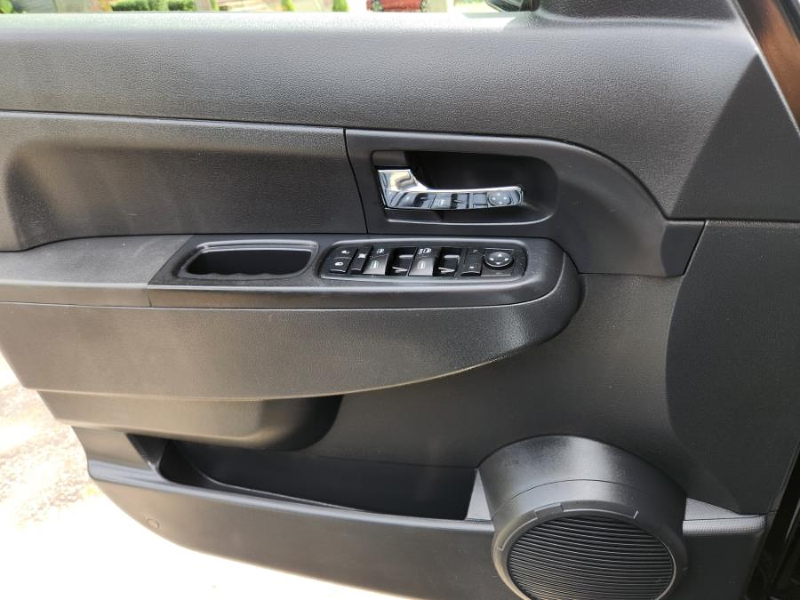 2012 Jeep Liberty 4WD 4dr Sport, available for sale in West Babylon, New York | SGM Auto Sales. West Babylon, New York 2012 Jeep Liberty 4WD 4dr Sport, available for sale in West Babylon, New York | SGM Auto Sales. West Babylon, New York