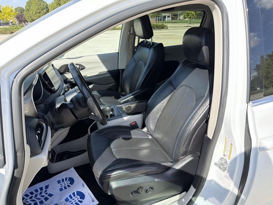 2021 Chrysler Pacifica Touring L, available for sale in Elida, Ohio | Josh's All Under Ten LLC. Elida, Ohio 2021 Chrysler Pacifica Touring L, available for sale in Elida, Ohio | Josh's All Under Ten LLC. Elida, Ohio