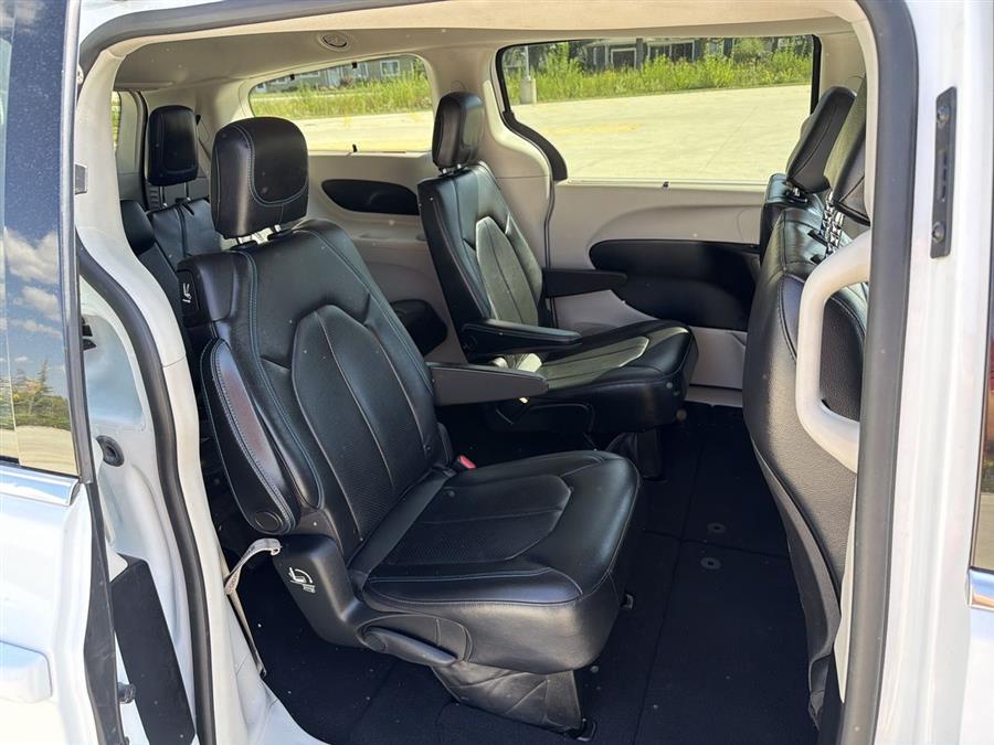 2021 Chrysler Pacifica Touring L, available for sale in Elida, Ohio | Josh's All Under Ten LLC. Elida, Ohio 2021 Chrysler Pacifica Touring L, available for sale in Elida, Ohio | Josh's All Under Ten LLC. Elida, Ohio