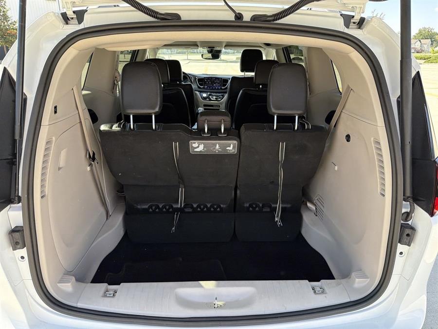 2021 Chrysler Pacifica Touring L, available for sale in Elida, Ohio | Josh's All Under Ten LLC. Elida, Ohio 2021 Chrysler Pacifica Touring L, available for sale in Elida, Ohio | Josh's All Under Ten LLC. Elida, Ohio