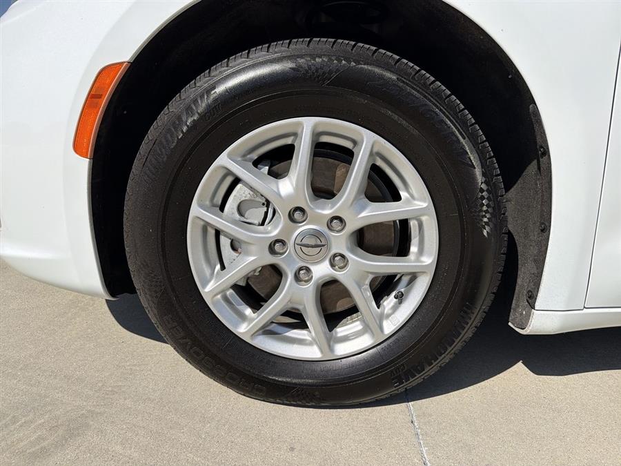 2021 Chrysler Pacifica Touring L, available for sale in Elida, Ohio | Josh's All Under Ten LLC. Elida, Ohio 2021 Chrysler Pacifica Touring L, available for sale in Elida, Ohio | Josh's All Under Ten LLC. Elida, Ohio