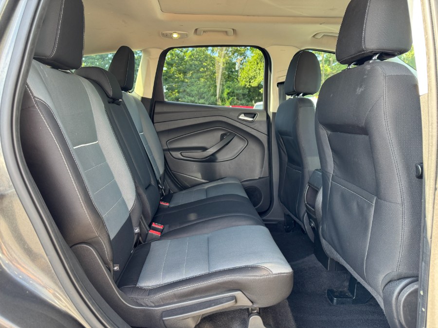 2015 Ford Escape FWD 4dr SE, available for sale in Ortonville, Michigan | Marsh Auto Sales LLC. Ortonville, Michigan 2015 Ford Escape FWD 4dr SE, available for sale in Ortonville, Michigan | Marsh Auto Sales LLC. Ortonville, Michigan