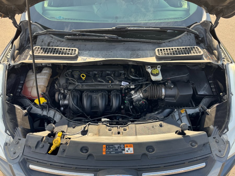 2015 Ford Escape FWD 4dr SE, available for sale in Ortonville, Michigan | Marsh Auto Sales LLC. Ortonville, Michigan 2015 Ford Escape FWD 4dr SE, available for sale in Ortonville, Michigan | Marsh Auto Sales LLC. Ortonville, Michigan