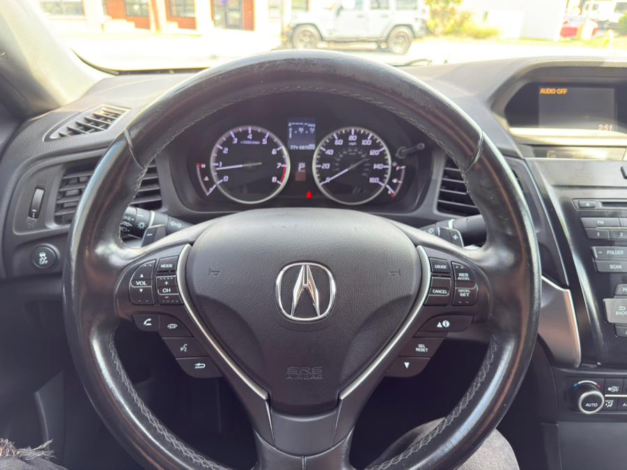 2018 Acura ILX Base Plus photo 12