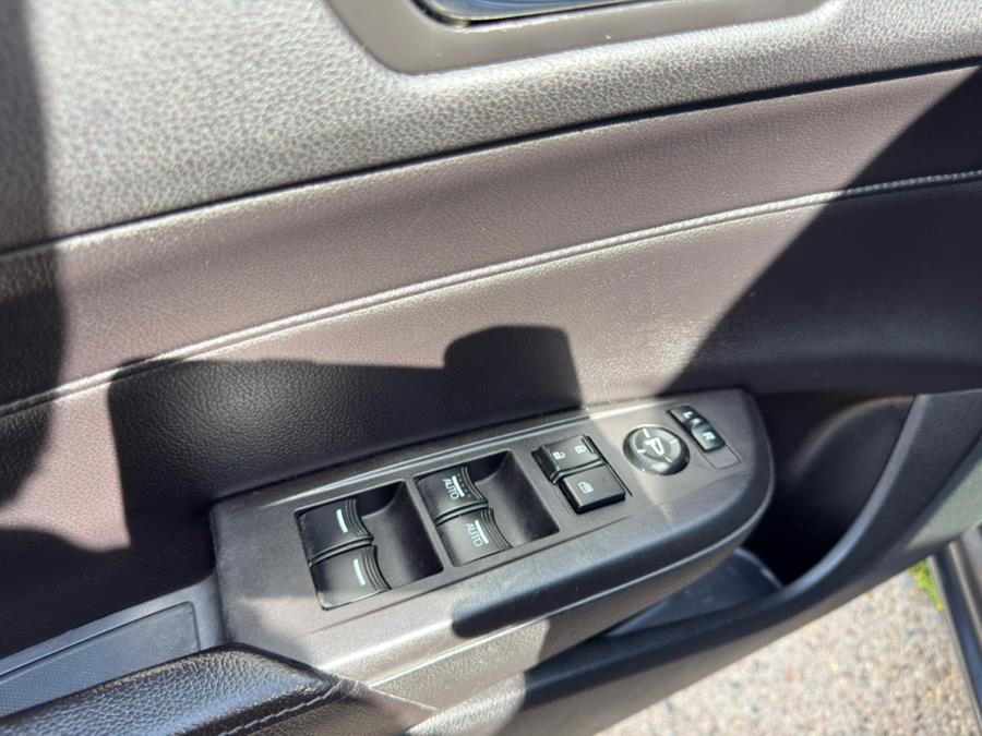 2018 Acura ILX Base Plus photo 11