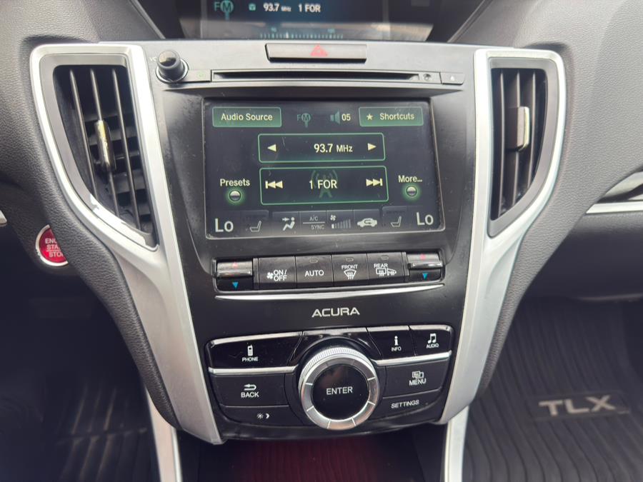 2015 Acura TLX Base photo 19