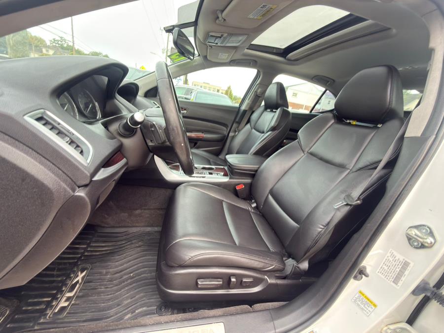 2015 Acura TLX Base photo 9
