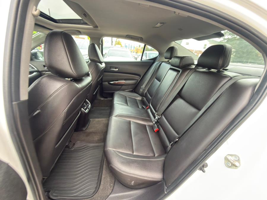 2015 Acura TLX Base photo 11